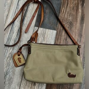 Dooney and Bourke purse says 1975